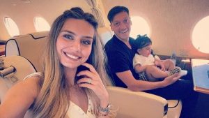 Mesut Özil ikinci kez baba oluyor: Amine Gülşe hamile
