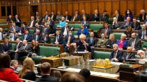 İngiltere’de milletvekilinin mecliste porno izlerken yakalandığı iddia edildi, soruşturma başlatıldı