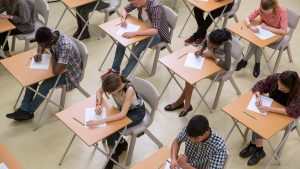Ülke genelinde binlerce öğrenciyi şaşırtan ‘imkansız’ GCSE matematik sorusu