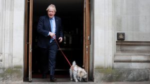 Başbakan Boris Johnson görevi bırakıyor