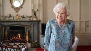 Kraliçe II. Elizabeth’i Singapurlu bir sanatçı temsil edecek