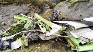 Nepal’de düşen uçağın enkazından 22 cansız beden çıkarıldı