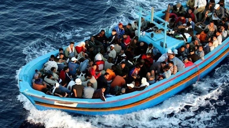Tunus açıklarında 3 göçmen öldü, 248 göçmen kurtarıldı
