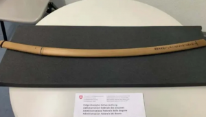 İsviçre sınırında 700 yıllık samuray kılıcı bulundu