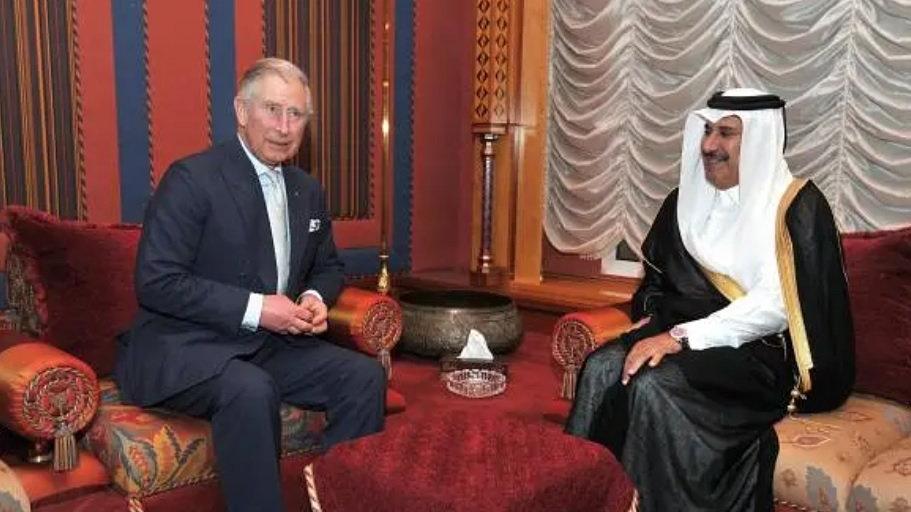 Prens Charles, eski Katar başbakanından market poşetinde yüz binlerce dolar para almış