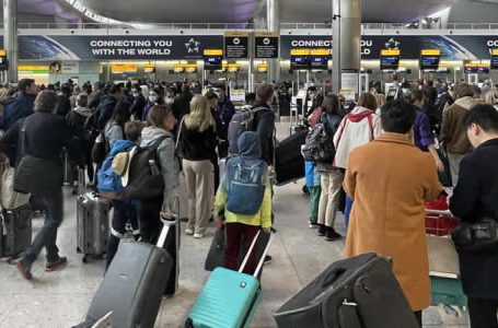 İngiltere’de havaalanı kaosu