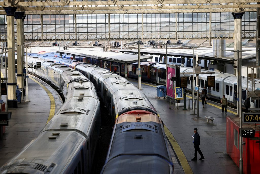 İngiltere’de demir yolu çalışanları yeniden greve yapacak