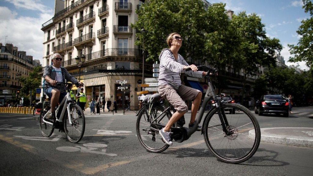 Fransa’da elektrikli bisiklete teşvik artıyor