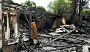 Fransa’da kundaklandığı düşünülen cami tamamen yandı