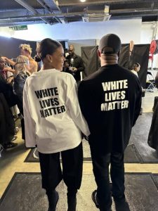 Kanye West’in “Beyazların Hayatı Önemlidir” tişörtü tartışma yarattı