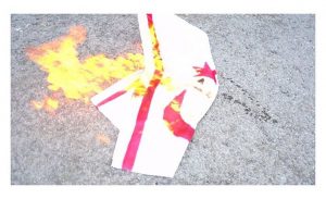 Rumlar KKTC bayrağını yaktı