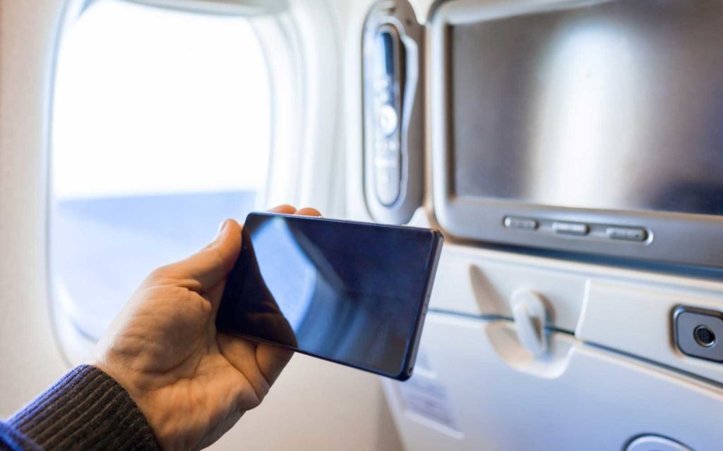 Uçaklarda cep telefonu kullanımı başlıyor