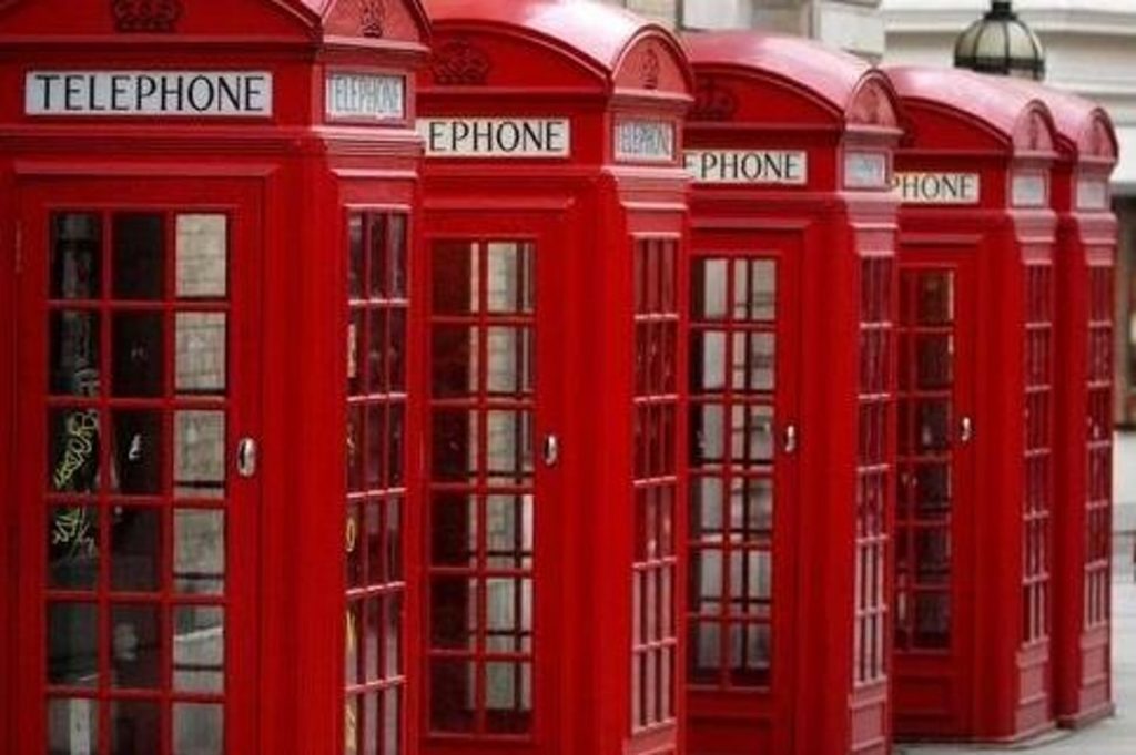 Londra’nın ikonik telefon kutuları satış makinelerine dönüştürülebilir