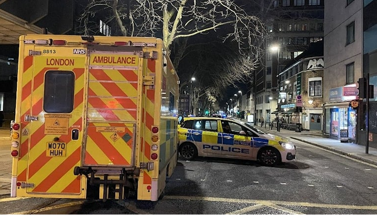 Londra’da araçtan ateş açıldı: Yaralılar var