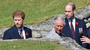 Kraliyet ailesi ile Prens Harry arasında ilk temas girişimi
