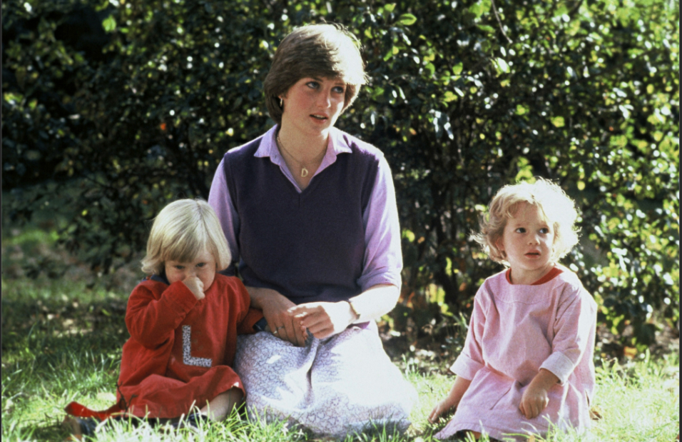 Prenses Diana’nın eski uşağı: Ölmeden önce annelerinin sırlarını Harry ve William’a anlatmalıyım