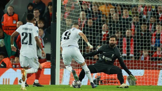 Şampiyonlar Ligi’nde tarihi maç! Real Madrid, Liverpool’a kimsenin yapamadığını yaptı