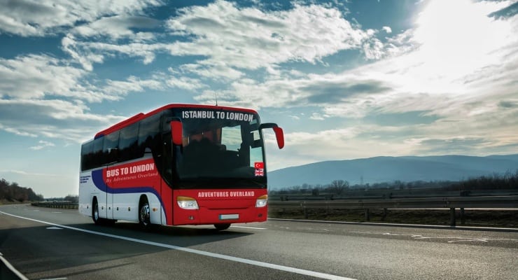 Dünyanın en uzun otobüs yolculuğu: İstanbul-Londra