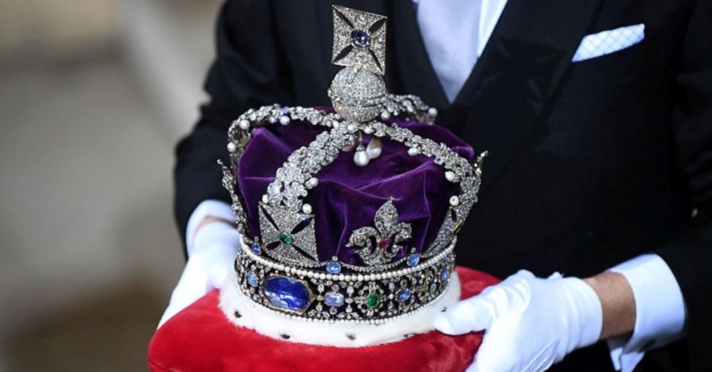 Kraliyet ailesinin 80 milyon sterlin değerindeki kraliyet mücevheri ulusal koleksiyonda yok