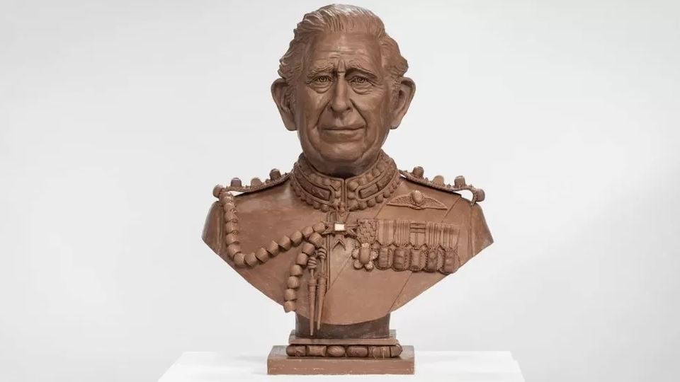 A chocolate bust created to celebrate coronation