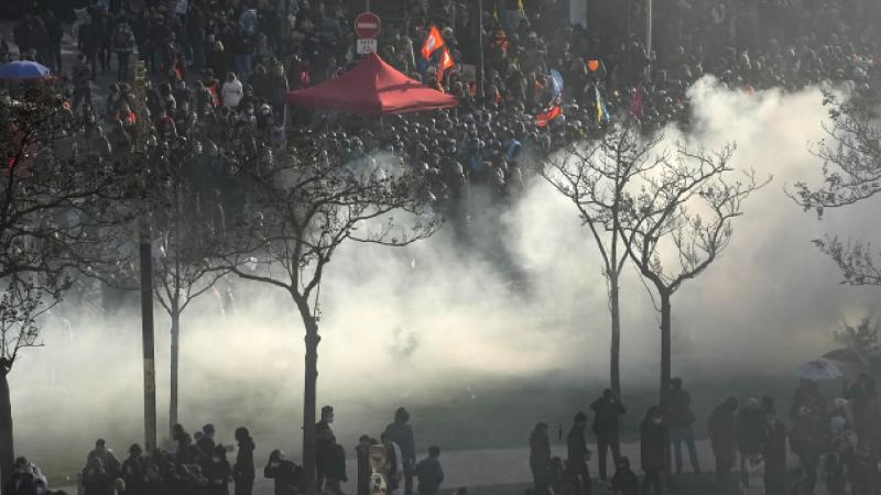 Fransa’daki protestolara 570 bin kişi katıldı