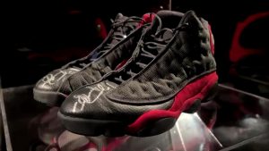Michael Jordan’ın ayakkabısı rekor bir fiyata alıcı buldu