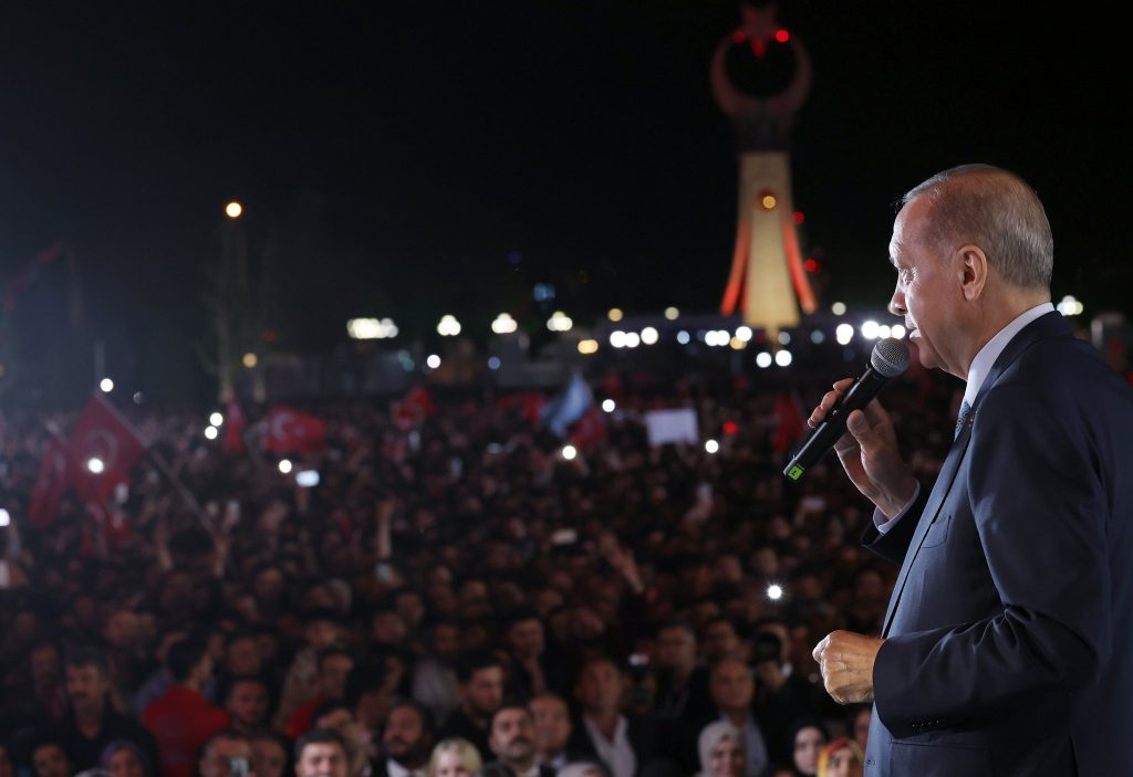 Türkiye cumhurbaşkanlığı seçimlerinde Recep Tayyip Erdoğan yüzde 52,16 oy aldı