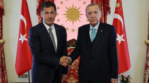Sinan Oğan, ikinci turda Erdoğan’ı destekleyeceğini açıkladı