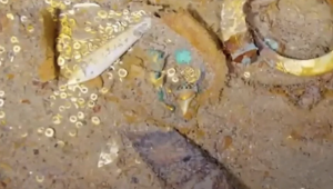Titanik’in kayıp hazineleri ortaya çıktı: Megaladon dişinden yapılmış altın kolye bulundu
