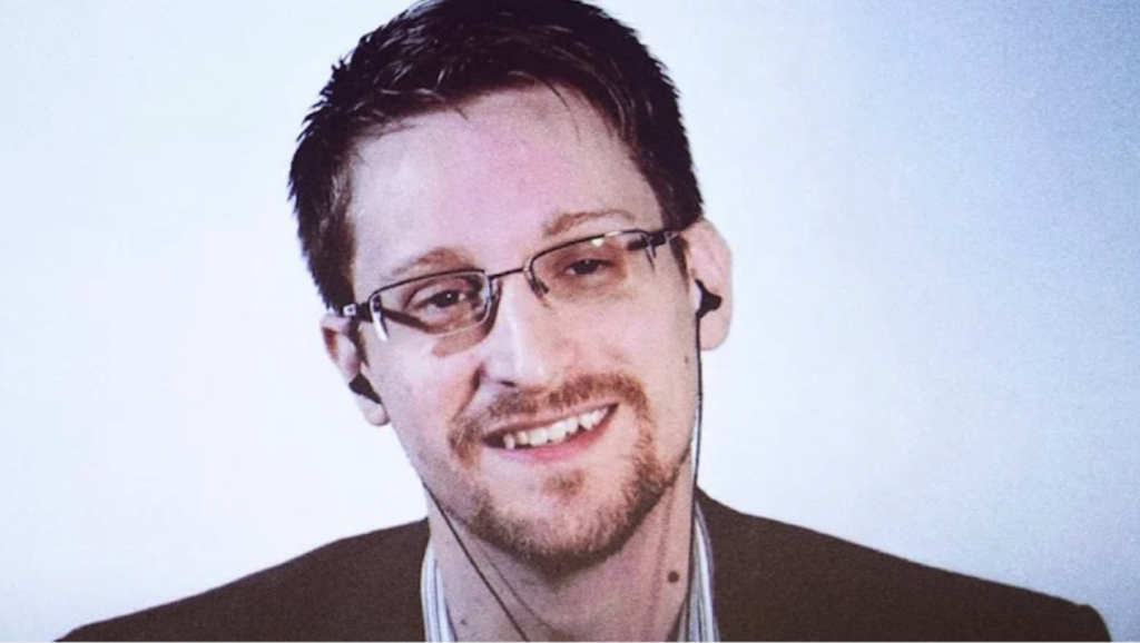 Eski ajan Edward Snowden 10 yıllık sürgünden sonra konuştu