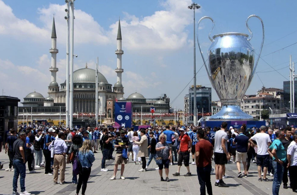 İngiliz taraftar: “£120 ile iki günlük İstanbul tatili yaptım”