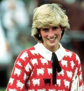 Prenses Diana’nın ikonik kazağı açık artırmaya çıkarılıyor