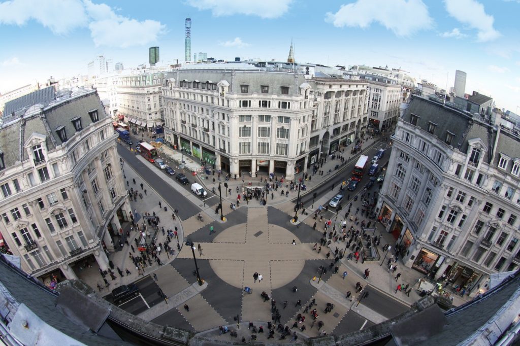 Oxford Street’te küçük işletmelere ücretsiz kira fırsatı sunuluyor