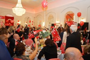 Londoners celebrated Turkey’s 100th Republic Day with joy