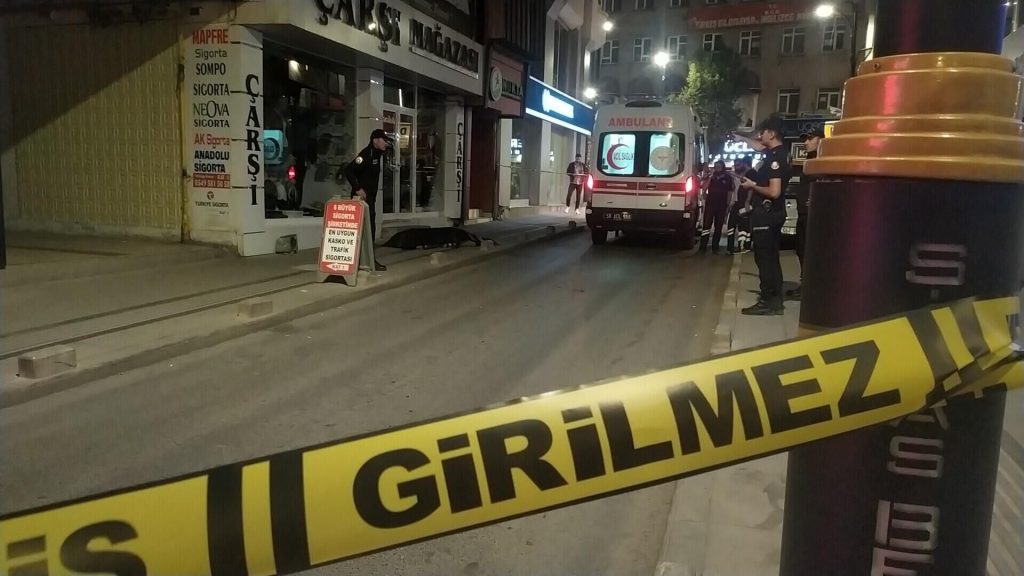 İngiliz turist İstanbul’da otel odasında bıçaklanarak öldürüldü
