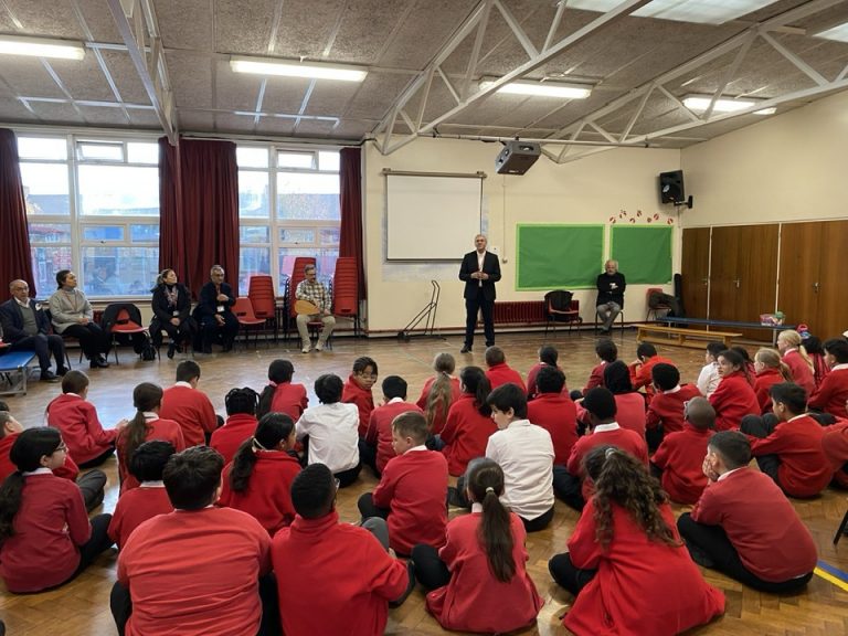 Honilands Primary ilkokulu’nda Alevilik dersleri tanıtıldı