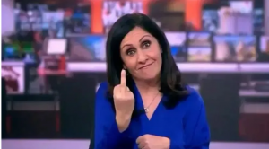 BBC haber spikeri canlı yayına el hareketiyle girdi: ‘Aptalca bir şakaydı’