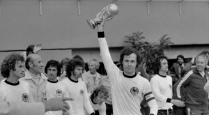 Alman futbol efsanesi Franz Beckenbauer “İmparator” , 78 yaşında hayatını kaybetti