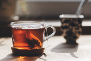 ABD ile İngiltere büyükelçilikleri sosyal medyada çayın nasıl demleneceğini tartıştı
