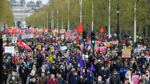 İngiltere’de protestolar sırasında bazı eylemler suç sayılacak