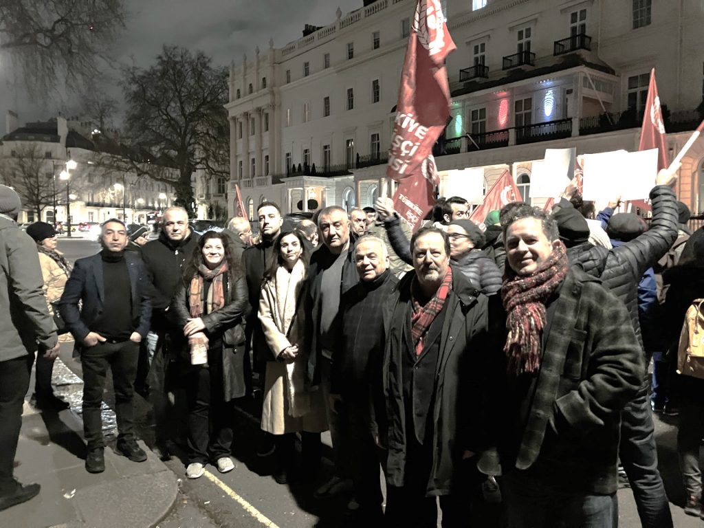 Can Atalay için TC Londra Büyükelçiliği önünde protesto