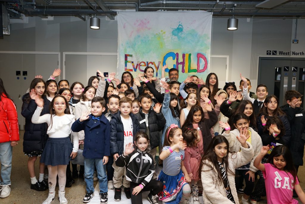 İngiltere Alevi Kültür Merkezi ve Cemevi’nden ilham veren ‘Çocuk sanat Sergisi’