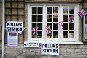 Yerel seçimlerde oy kullanmak için hangi fotoğraf kimliği gerekiyor?