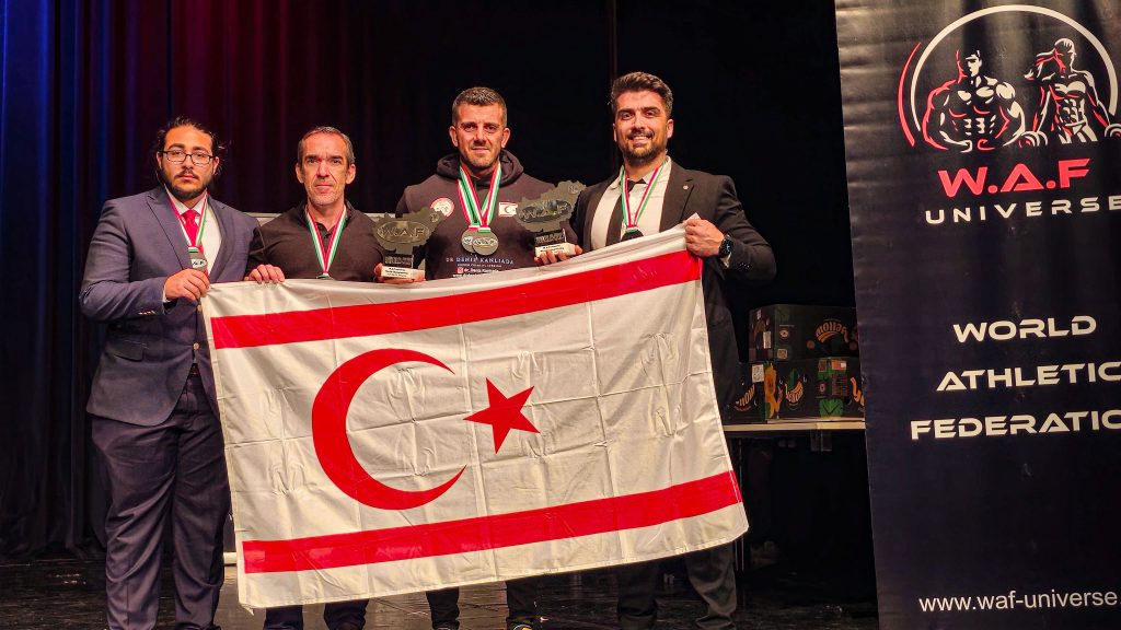 Kıbrıslı Türk sporcu Salahi Avcı, iki farklı kategoride dünya şampiyona oldu