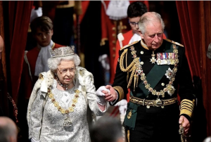 Kral Charles, annesi Kraliçe Elizabeth’ten daha zengin