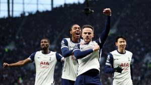 Tottenham, dev maçta Manchester United’ı tek golle devirdi